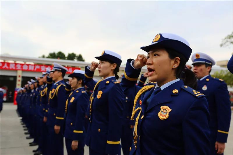 消防隊新款服裝，新時代形象與功能性的和諧統(tǒng)一